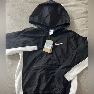 Nike Boys’ Dri-FIT Crossover Basketball Jacket
